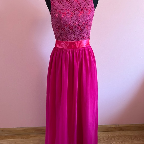 Dress - Picture 6 of 9